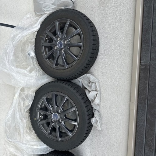 車のパーツ タイヤ、ホイール