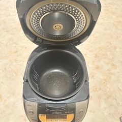 日立　炊飯器5.5合炊きの画像