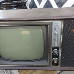 昭和レトロなブラウン管テレビ