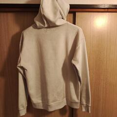 新品　パーカーの画像