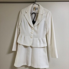 白　スーツ　レディース　