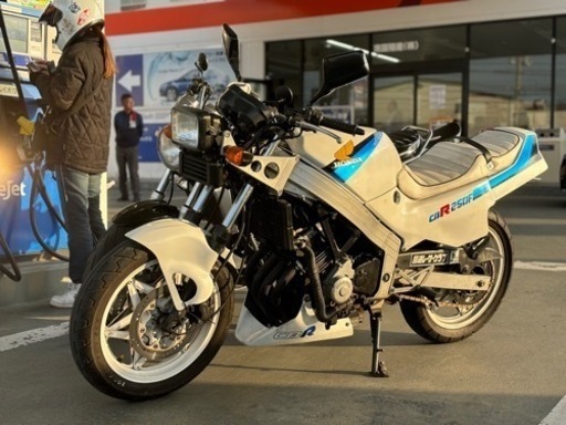 早い者勝ち。CBR250f cbr400f仕様 (かしたやら) 荒木のホンダの中古あげます・譲ります｜ジモティーで不用品の処分