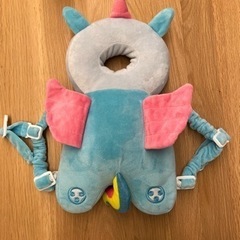 赤ちゃん　転倒防止クッション　リュックの画像