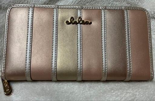 ほぼ未使用　クレリア長財布