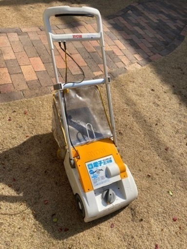 電子芝刈機 RYOBI  LM-2810