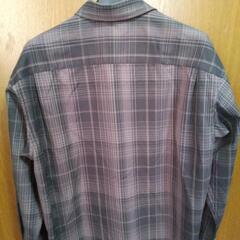 美品メンズ ユニクロ 長袖シャツ S の画像