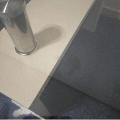 ガラステーブル 白の画像