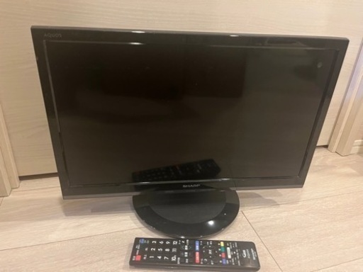 美品　sharp  AQUOS  2t-c19ad