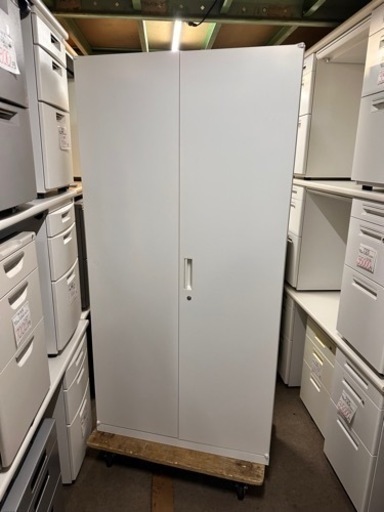 実売6万　両開き書庫　ナイキ　幅90 奥40 高さ180cm CWS-0918K