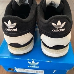 adidas ZX 700 28.0cmの画像
