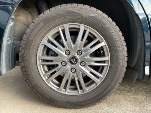 ダンロップウィンターマックスWM02 195/65/R15 スタッドレスタイヤ　ノア　ヴォクシー等