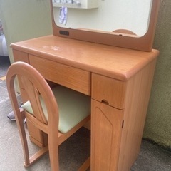 鏡台