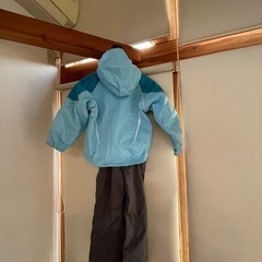 デサントDESCENTE スキーウェア　130の画像