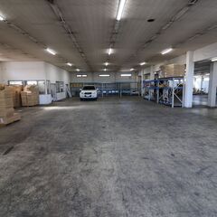 坂東市生子に位置する大型の倉庫です。 − 茨城県