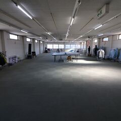 坂東市生子に位置する大型の倉庫です。 - 不動産