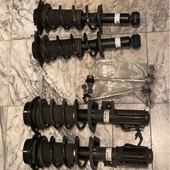 【TOYOTA 86】前期純正サスペンション1台分 の画像