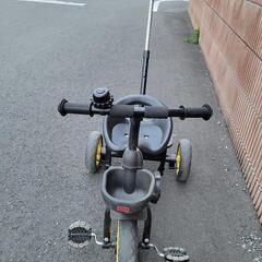 三輪車①(話し中)の画像