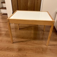 IKEA 子ども用テーブル