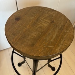 取引中　アンティーク調　カウンターチェア2脚の画像