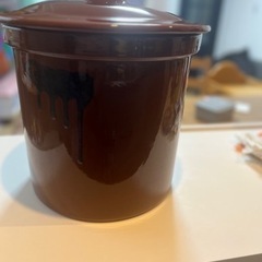 保存容器　蓋付きかめ　久松釜　内直径約25cmの画像