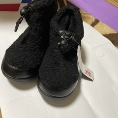 モコモコブーツ防水加工(新品未使用)の画像