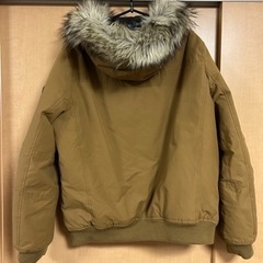 入手困難　サイズL アメリカンイーグル　ダウンジャケットの画像