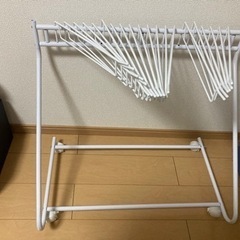 スラックスハンガーラック