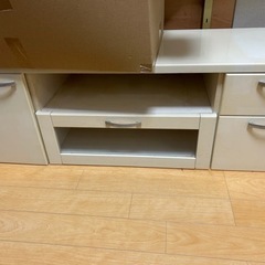 TV台