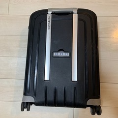 サムソナイトスーツケース　機内持ち込み可