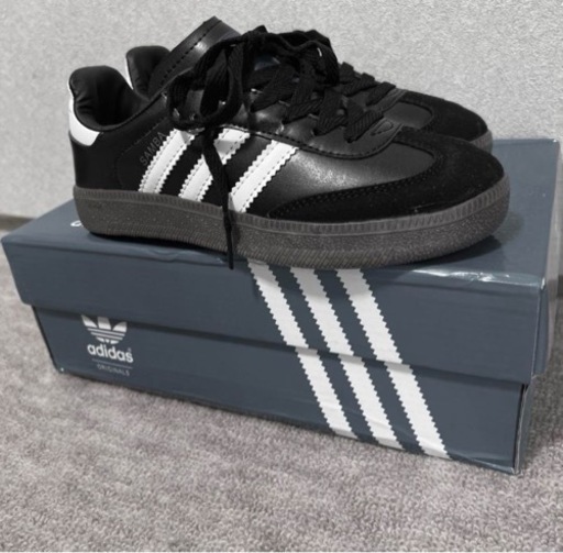 スニーカー samba