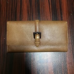 バッグと財布の画像
