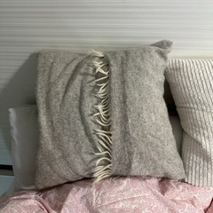 イケア　クッションの画像