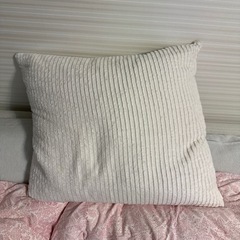 イケア　クッションの画像