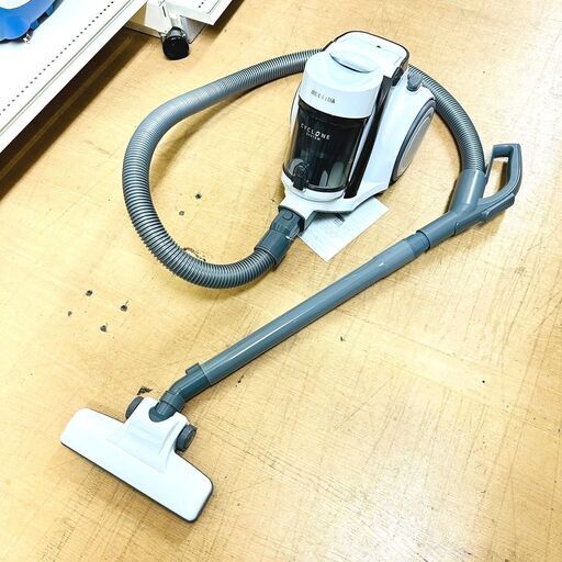 4/22【家具・家電複数購入で割引可】アイリスオーヤマ/IRIS OHYAMA 掃除機 IC-C102-W 2021年製 サイクロン式