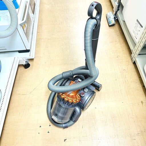 2/23【ジモティ特別価格】ダイソン/dyson 掃除機 DC22 サイクロン式 クリーナー