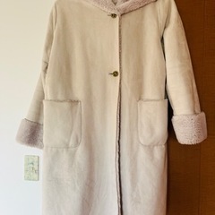 お値下❣️（GU）ムートンタッチフーデッドコートXLの画像