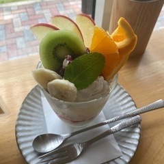 カフェや色んなところに行ける友達が欲しい