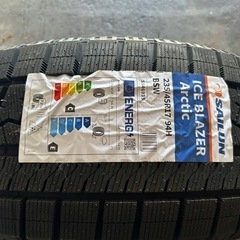 235/45R17 新品スタッドレスの画像
