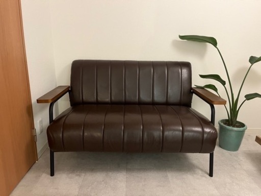 ニトリ2人掛けソファ　合成皮革
