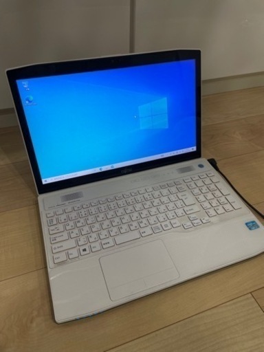中古2013年製富士通ノートPC