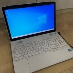 中古2013年製富士通ノートPC
