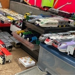 電車のオモチャ（たくさん！）