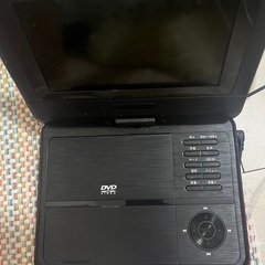 ポータブルDVDプレイヤー　