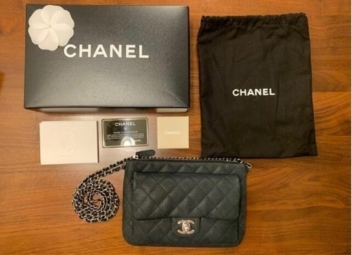 【超美品】CHANEL シャネル マトラッセ　キャリアスキン