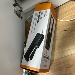 電子ピアノPSR-E373ヤマハペダル付きシンセサイザーの画像