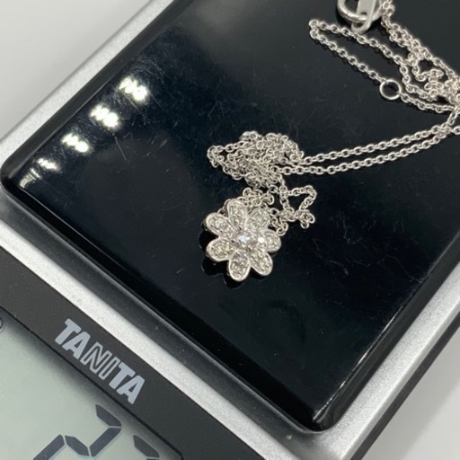 売り切れました。K18WG ダイヤモンドネックレス　ピンクダイヤモンド　2.3g 約41cm