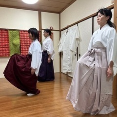 巫女舞・宮ノ舞・仏舞・書房(仏様のお姿を描く)教室　※体験は毎週...