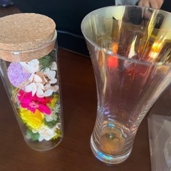 【無料・美品】花瓶・飾り／眼鏡置き・小物入れの画像