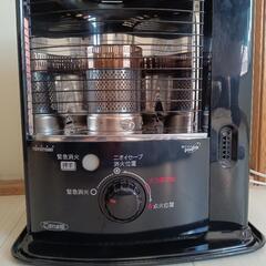 トヨトミ石油ストーブ　22年製　タンク付