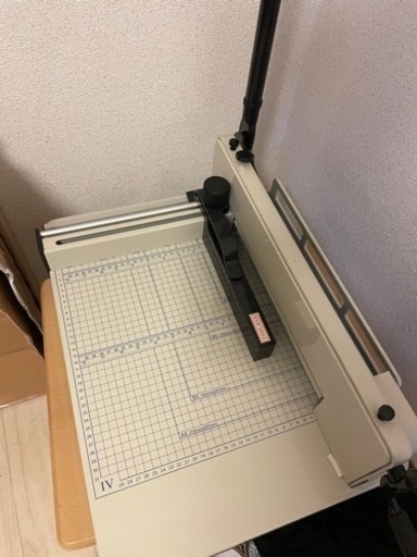 裁断機　DS-858A4